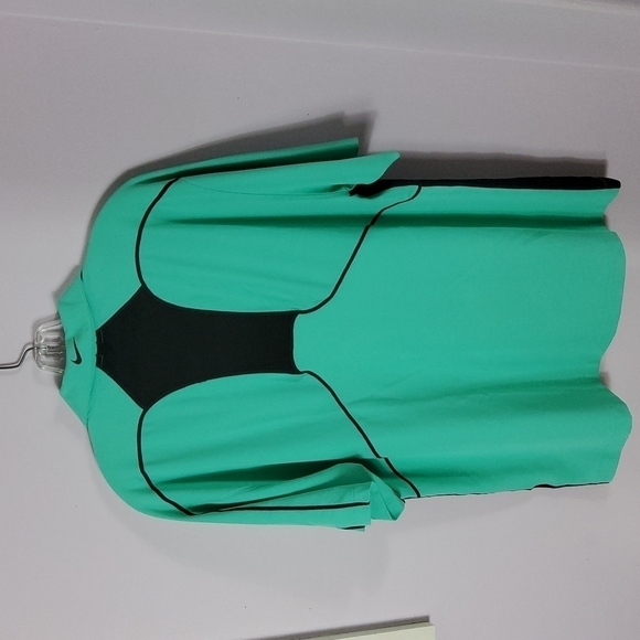 NIKEGOLF MEN'S SHIRT - Picture 3 of 3